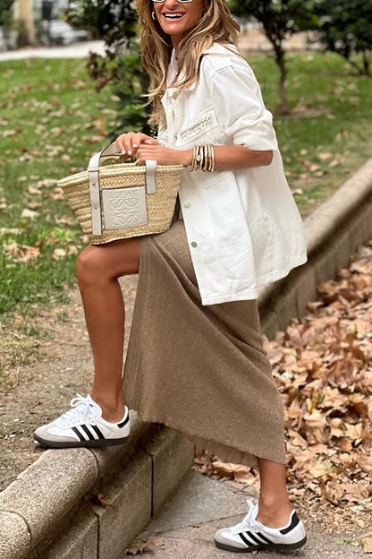 Luvik | Valkoinen yksivärinen tupsupaita väljä takki