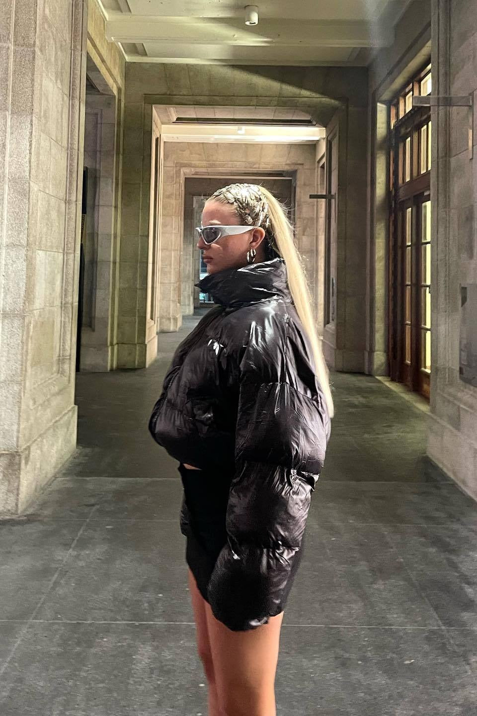 Luvik | Eristetty lyhyt toppatakki