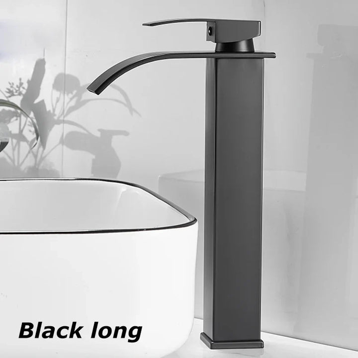 Luvikno | Vannfall Vanity Tap Aqualis Noir | Rustfritt Stål | Varmt & Kaldt Vann | For Bad & Gjestetoalett