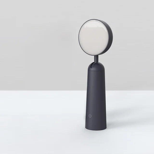 Luvikno | Moderne Svart Bordlampe med Gyldne Detaljer – Luksuriøs LED-belysning