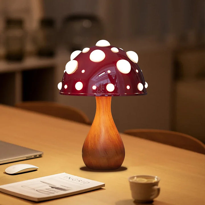 Mushroom Lamp – Retro LED Bordlampe i Sopdesign for Koselige Innendørsrom | Luvikno
