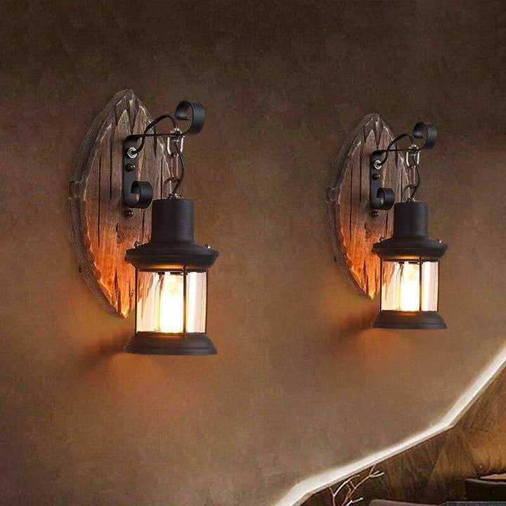 Antikk tre landhus stil vegglampe Luvikno