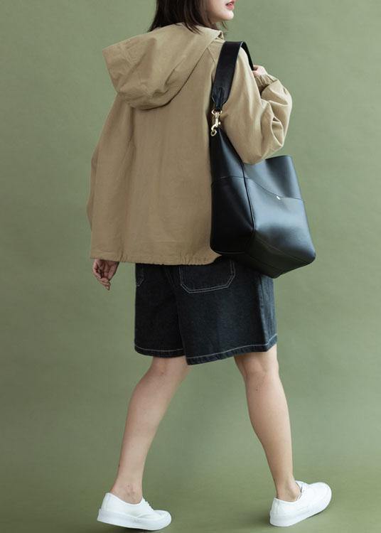 Luvik | khaki Knappe Snor Dame moteklær Design Kort hettejakke