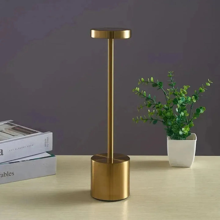 Astori - Oppladbar bordlampe uten kabel | Luvikno
