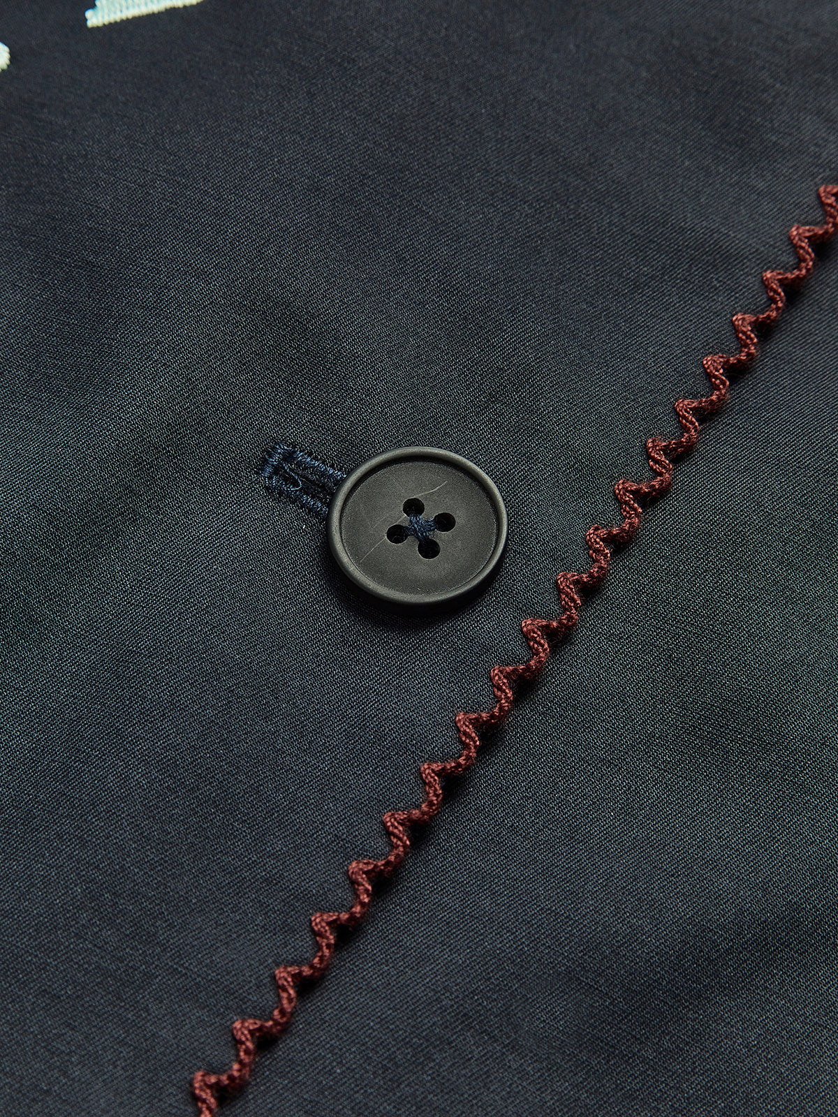 Luvik | Kirjailtu kauluspaita