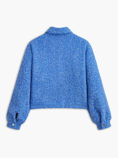 Luvik | Nappisuljella käänteentakkia