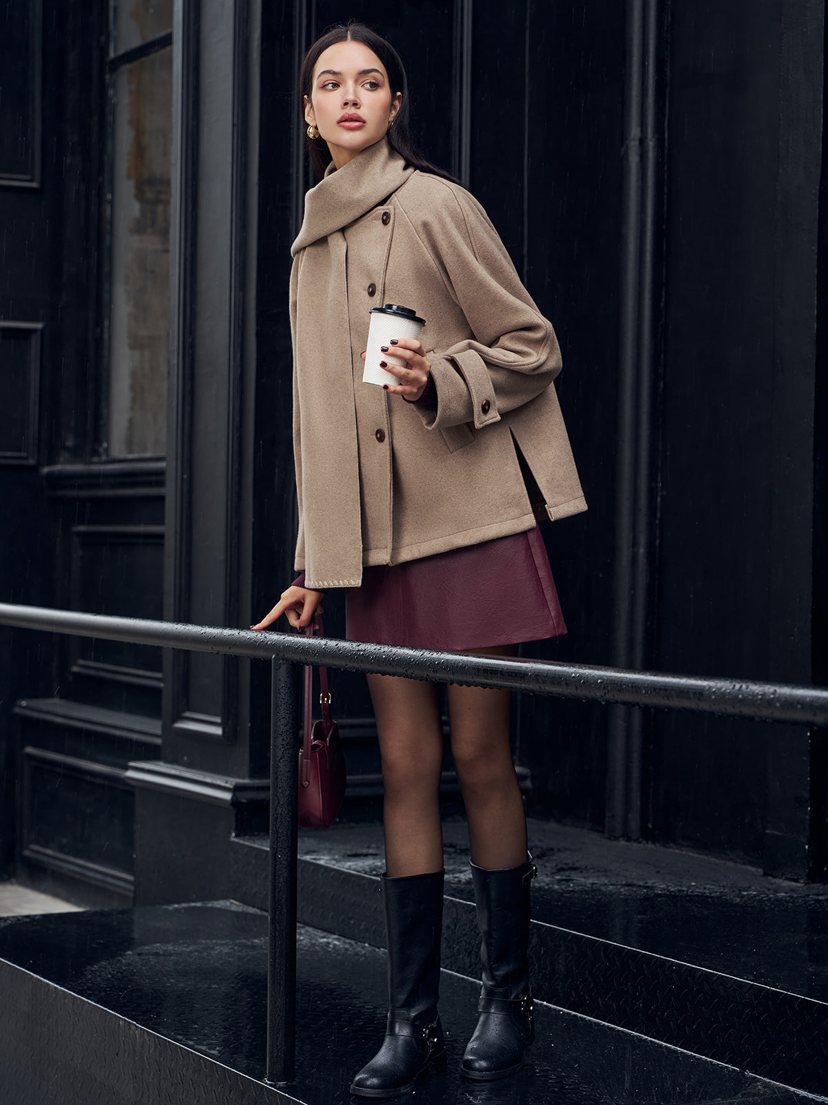 Luvik | Takki, jossa on yhteensopiva nappikaulahuivi