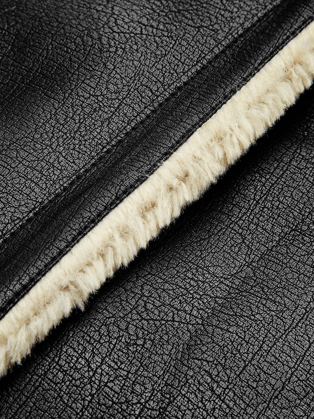 Luvik | Blessed Sherpa vuorattu lammasnahka lentotakki