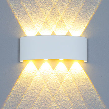 Moderne minimalistisk aluminium akryl vanntett LED vegglampe for utendørs terrasser | Luvikno