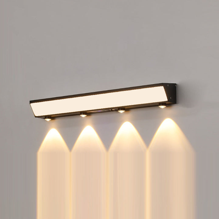 Moderne minimalistiske solenergi vanntett bevegelsessensor akryl aluminium og rustfritt stål rektangulær LED vegglampe for utendørs patio | Luvikno