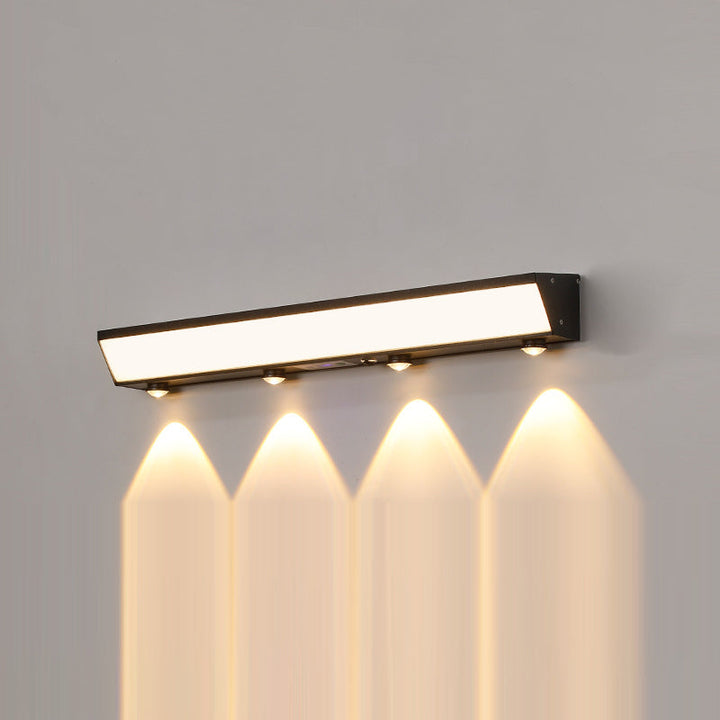 Moderne minimalistiske solenergi vanntett bevegelsessensor akryl aluminium og rustfritt stål rektangulær LED vegglampe for utendørs patio | Luvikno