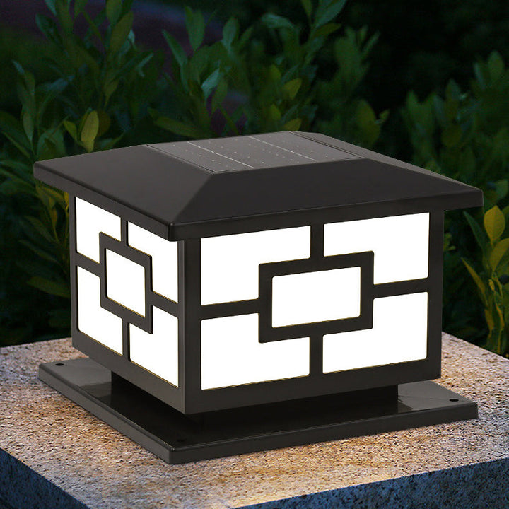Moderne industriell ABS kube LED vanntett solcellepostlampe for utendørs patio | Luvikno