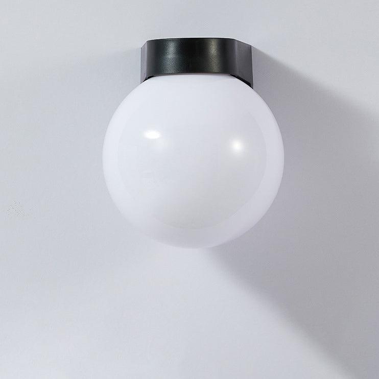 Moderne Enkelhet Vanntett Orb Polykarbonat Akryl 1-Lys Vegglampe For Utendørs Patio | Luvikno