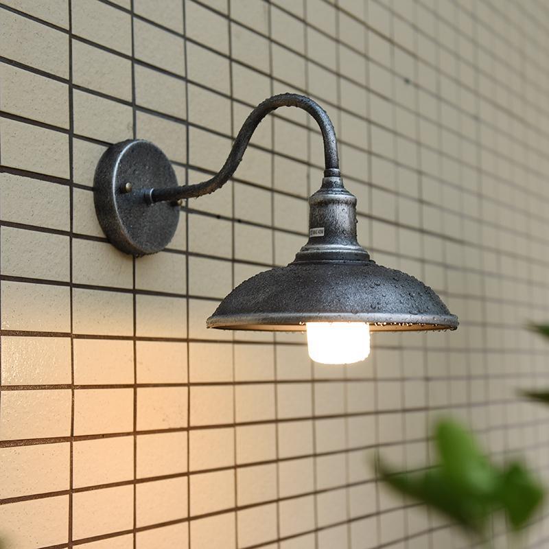 Moderne industriell rund potte lokk form buet stang jern skygge 1-lys vegglampe for uteplass | Luvikno