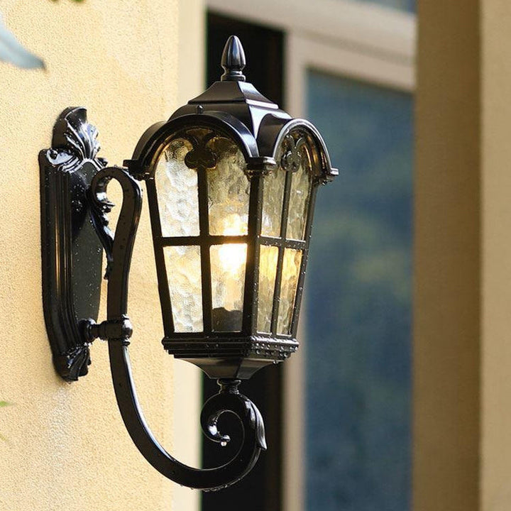 Tradisjonell europeisk kvadratisk blonder aluminium trykt glass 1-lys utendørs vegglampe for hage | Luvikno