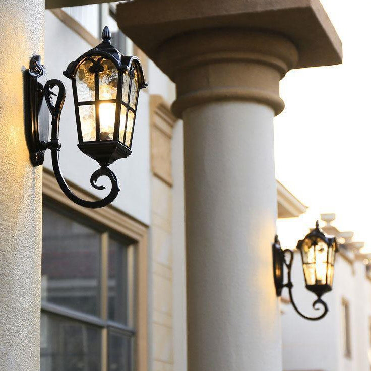 Tradisjonell europeisk kvadratisk blonder aluminium trykt glass 1-lys utendørs vegglampe for hage | Luvikno