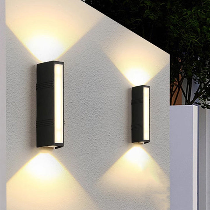 Moderne Minimalistisk Kolonne Plast LED Vegglampe For Hage | Luvikno