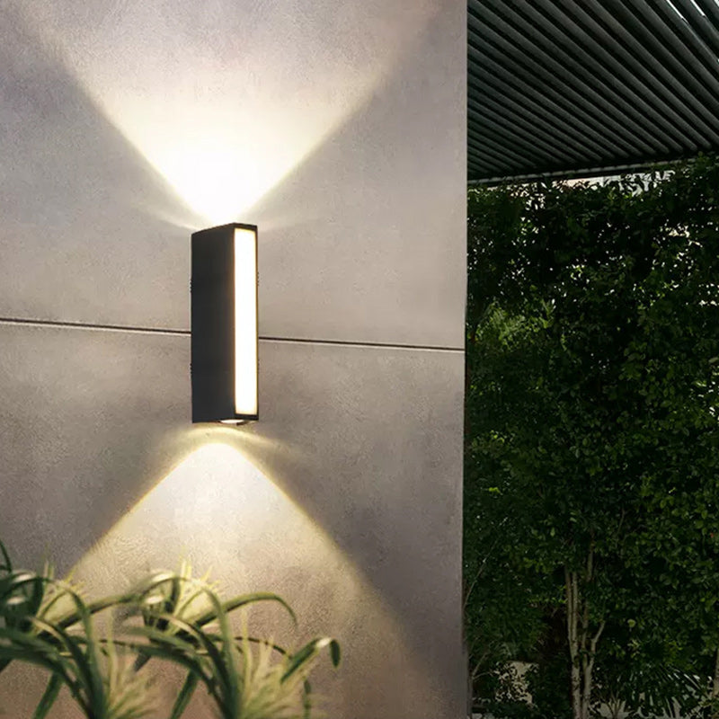 Moderne Minimalistisk Kolonne Plast LED Vegglampe For Hage | Luvikno