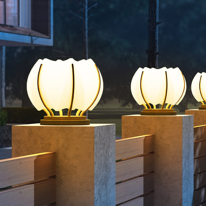 Moderne Kreativ Blomst Jern Plast LED Post Hode Lys For Hage | Luvikno