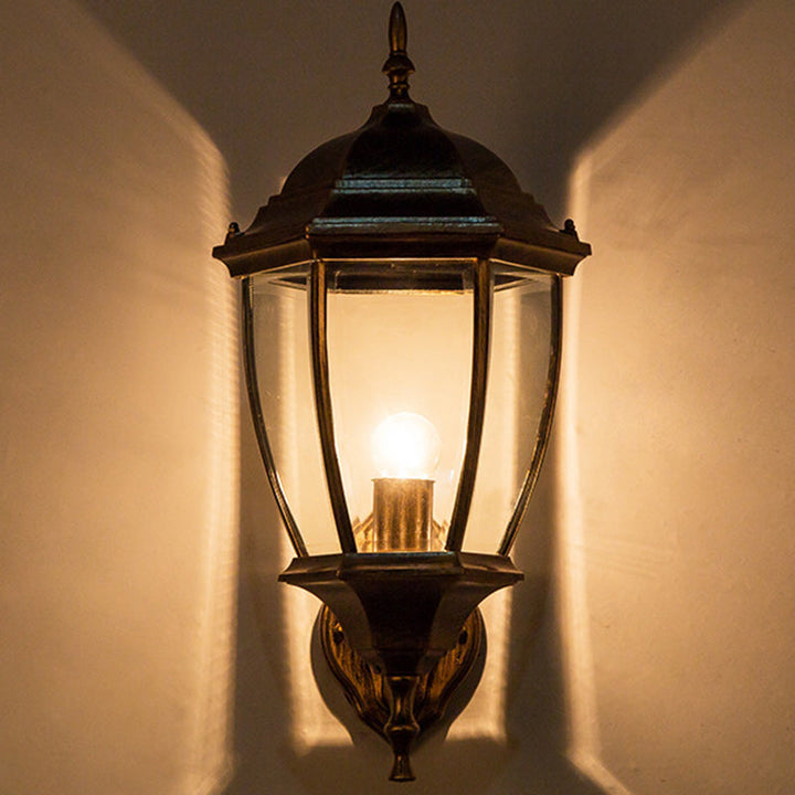 Samtidig Retro Vanntett Hexagonal Bur Aluminium Frostet Klart Glass 1-Lykt Vegglampe For Ute Patio | Luvikno