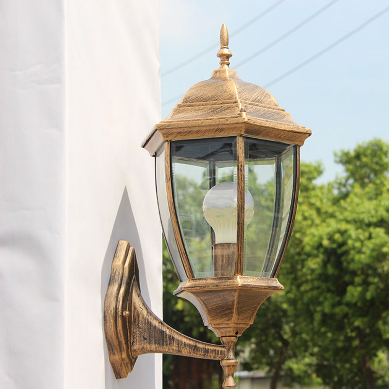 Samtidig Retro Vanntett Hexagonal Bur Aluminium Frostet Klart Glass 1-Lykt Vegglampe For Ute Patio | Luvikno