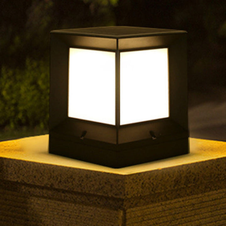 Moderne Minimalistiske Solvannfaste Firkantede Aluminium Acryll LED Utendørs Stolpe Lys For Hage | Luvikno
