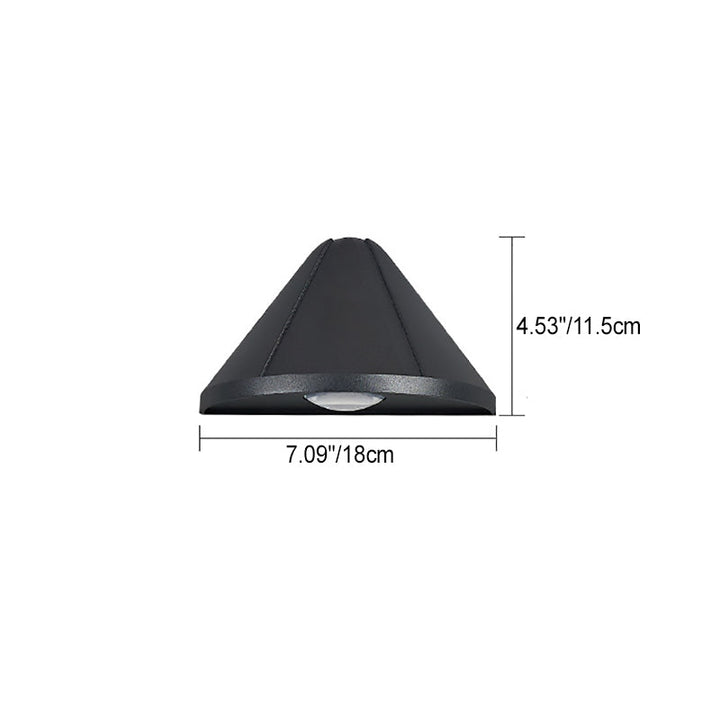 Moderne Minimalistisk Vanntett Trekant Halvsirkel Støpt Aluminium PC LED Vegglampe For Utendørs Patio | Luvikno