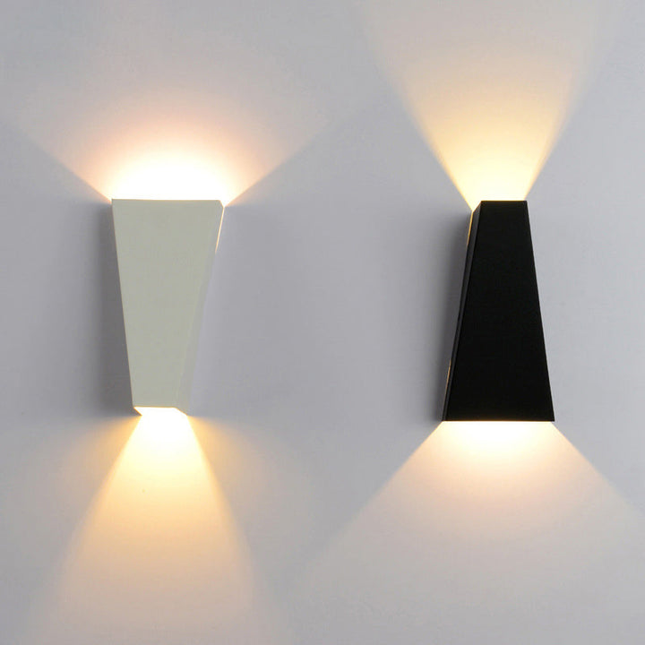 Moderne Minimalistisk Vanntett Trapezoidal Aluminium Trykk LED Utendørs Vegglampe For Utendørs Patio | Luvikno
