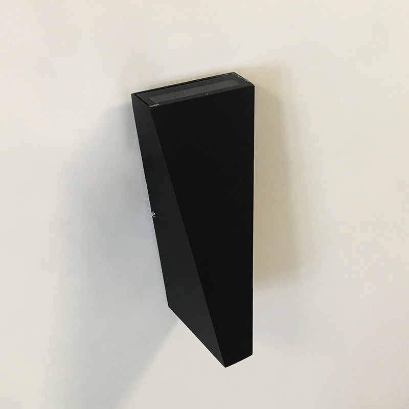 Moderne Minimalistisk Vanntett Trapezoidal Aluminium Trykk LED Utendørs Vegglampe For Utendørs Patio | Luvikno