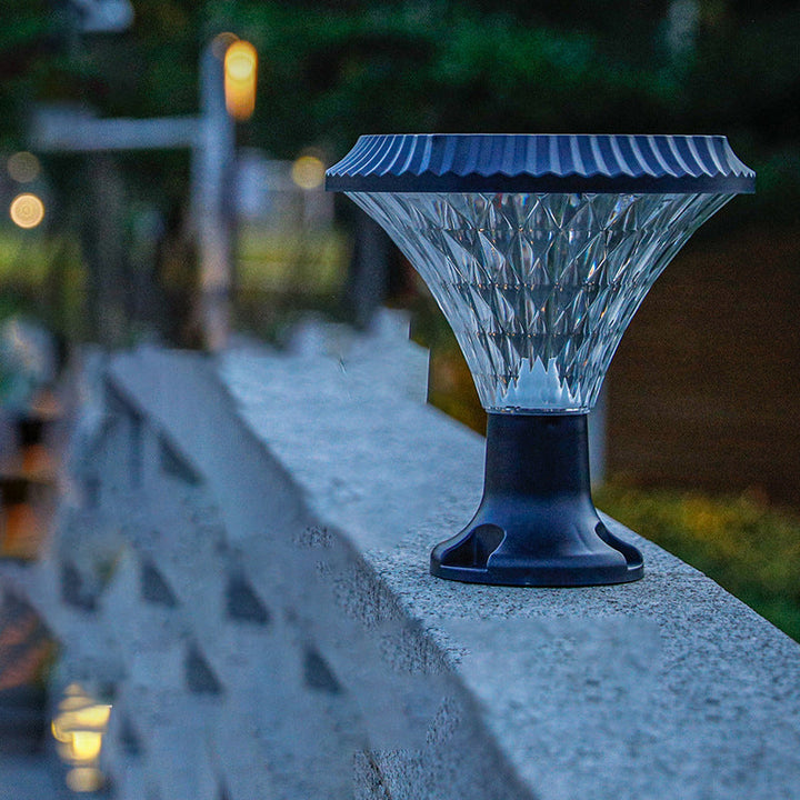 Moderne minimalistiske solvannavstøtende diamant rund ABS PC LED utendørs lys for uteplass | Luvikno