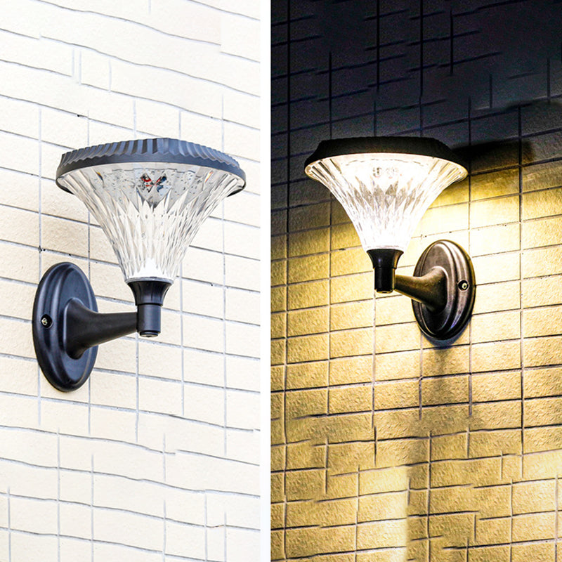 Moderne minimalistiske solvannavstøtende diamant rund ABS PC LED utendørs lys for uteplass | Luvikno
