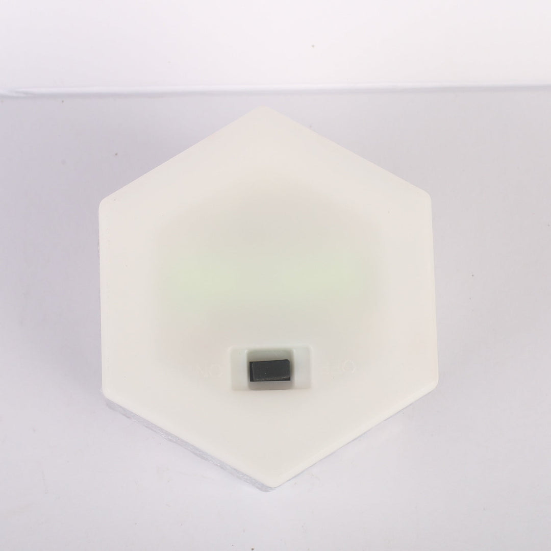 Moderne minimalistisk solarpanel vanntett hexagonal isflis ABS PVC LED plengelampe for utendørs terrasse | Luvikno