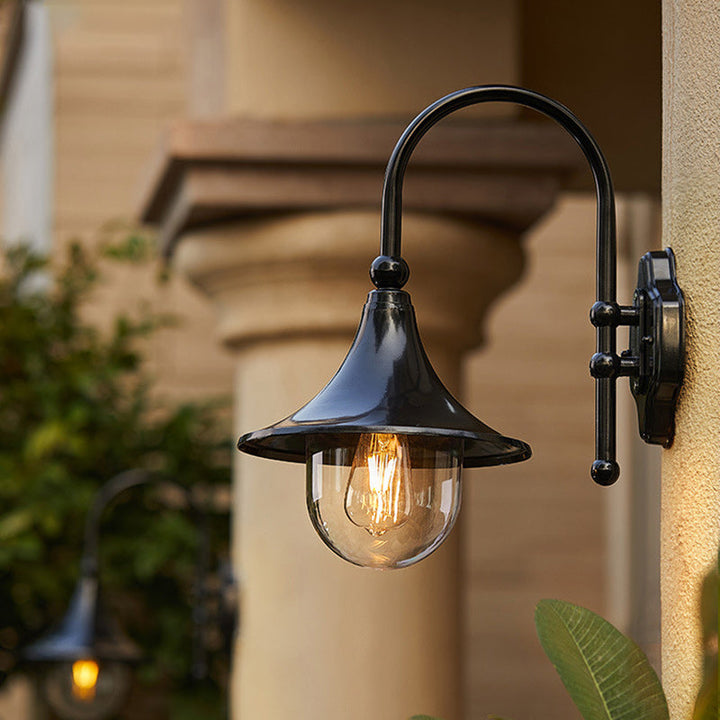 Moderne Enkelt Aluminium Trumpet Skjerm Glass 1-Lys Utendørs Vegglampe For Hage | Luvikno
