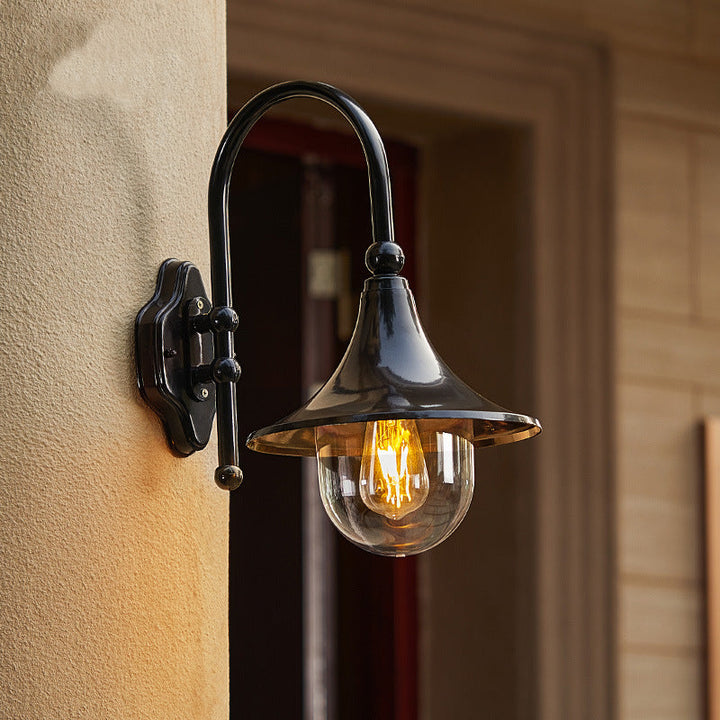 Moderne Enkelt Aluminium Trumpet Skjerm Glass 1-Lys Utendørs Vegglampe For Hage | Luvikno