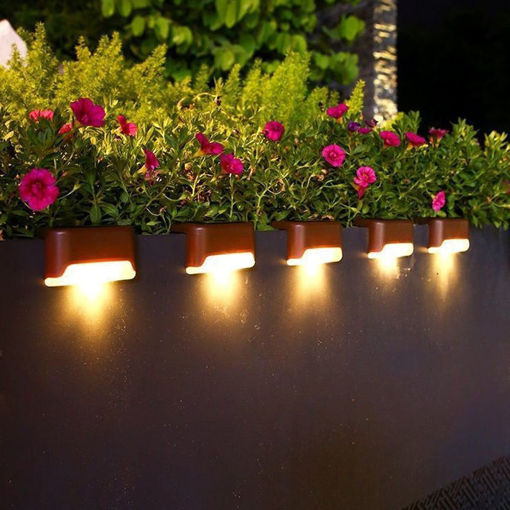 Moderne Industriell PP Firkantet Vanntett LED Solutend Step Light For Hage | Luvikno