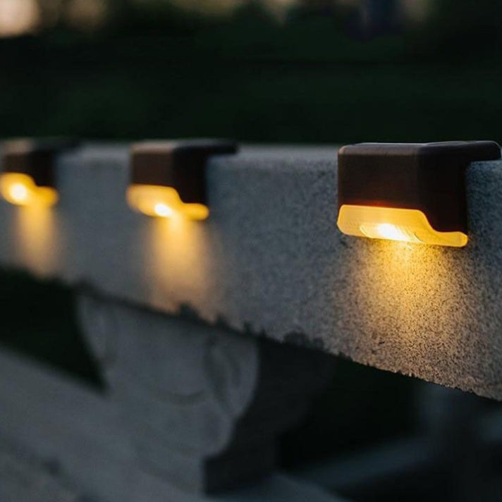 Moderne Industriell PP Firkantet Vanntett LED Solutend Step Light For Hage | Luvikno