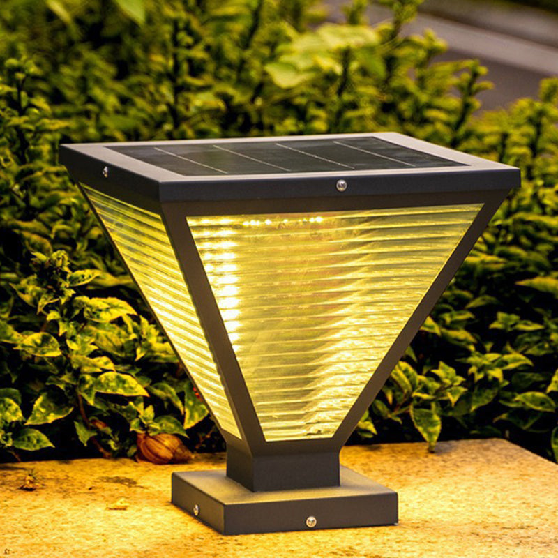 Moderne Minimalistisk Solvannslippende Firkantet Prismatic Rustfritt Stål Glass LED Utendørs Lys For Terrasse | Luvikno