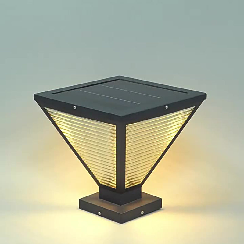 Moderne Minimalistisk Solvannslippende Firkantet Prismatic Rustfritt Stål Glass LED Utendørs Lys For Terrasse | Luvikno