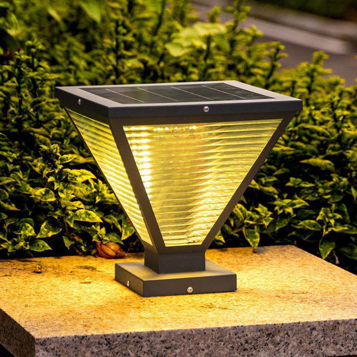 Moderne Minimalistisk Solvannslippende Firkantet Prismatic Rustfritt Stål Glass LED Utendørs Lys For Terrasse | Luvikno