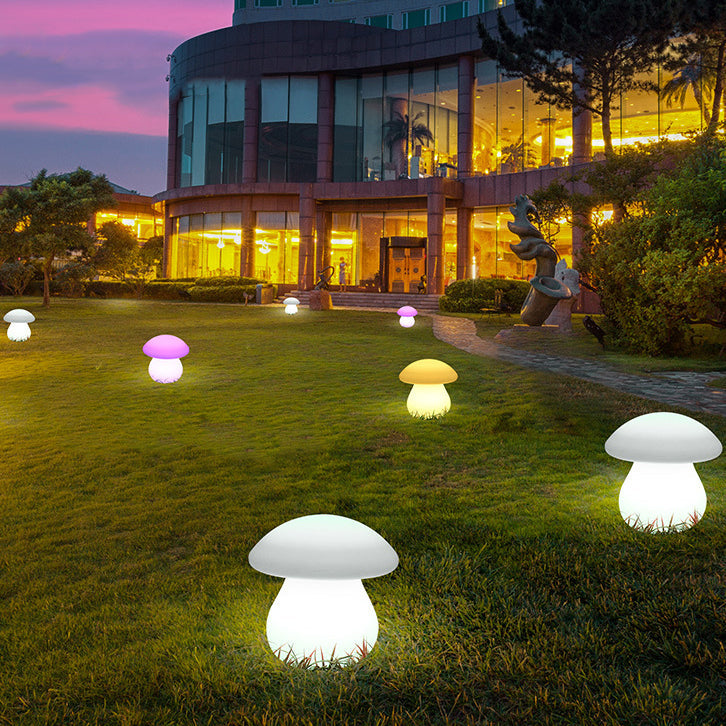 Moderne Kreativ Solar Vanntett Soppform PE LED Utendørs Lys For Patio | Luvikno