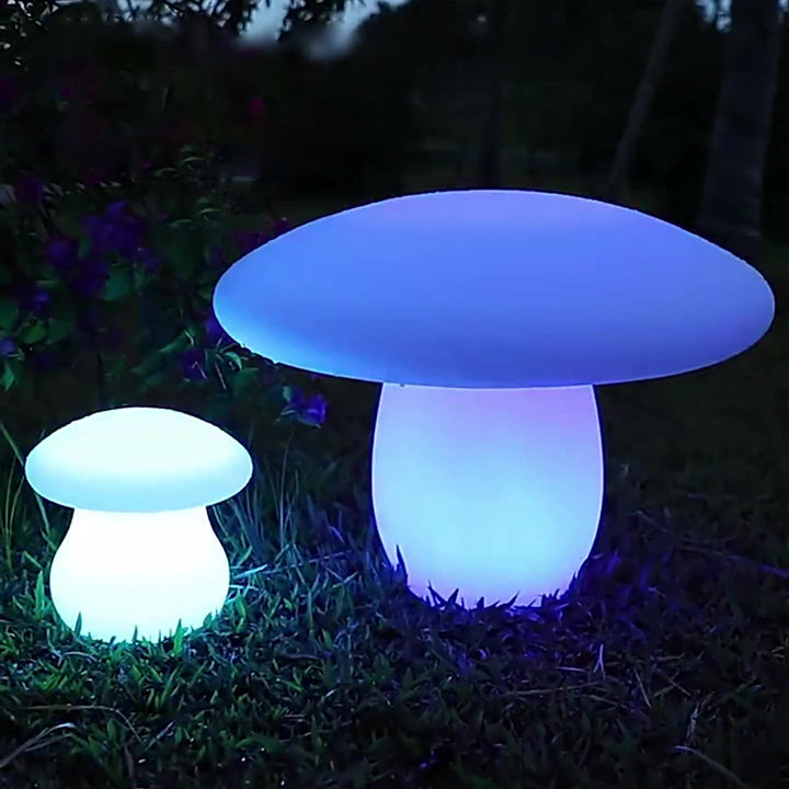 Moderne Kreativ Solar Vanntett Soppform PE LED Utendørs Lys For Patio | Luvikno