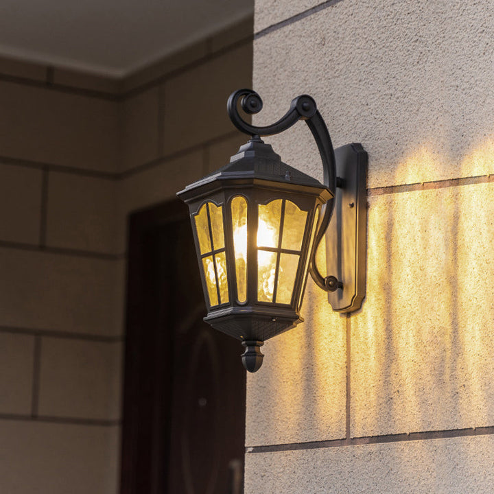 Tradisjonell europeisk lanterne vanntett aluminium glass 1-lys vegglampe for utendørs patio | Luvikno