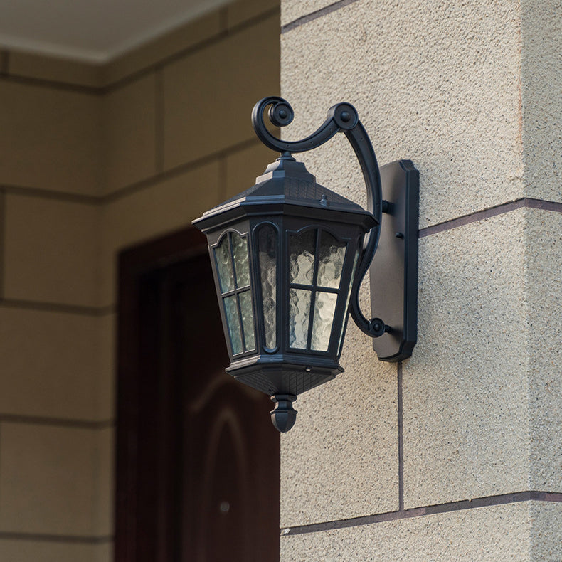 Tradisjonell europeisk lanterne vanntett aluminium glass 1-lys vegglampe for utendørs patio | Luvikno