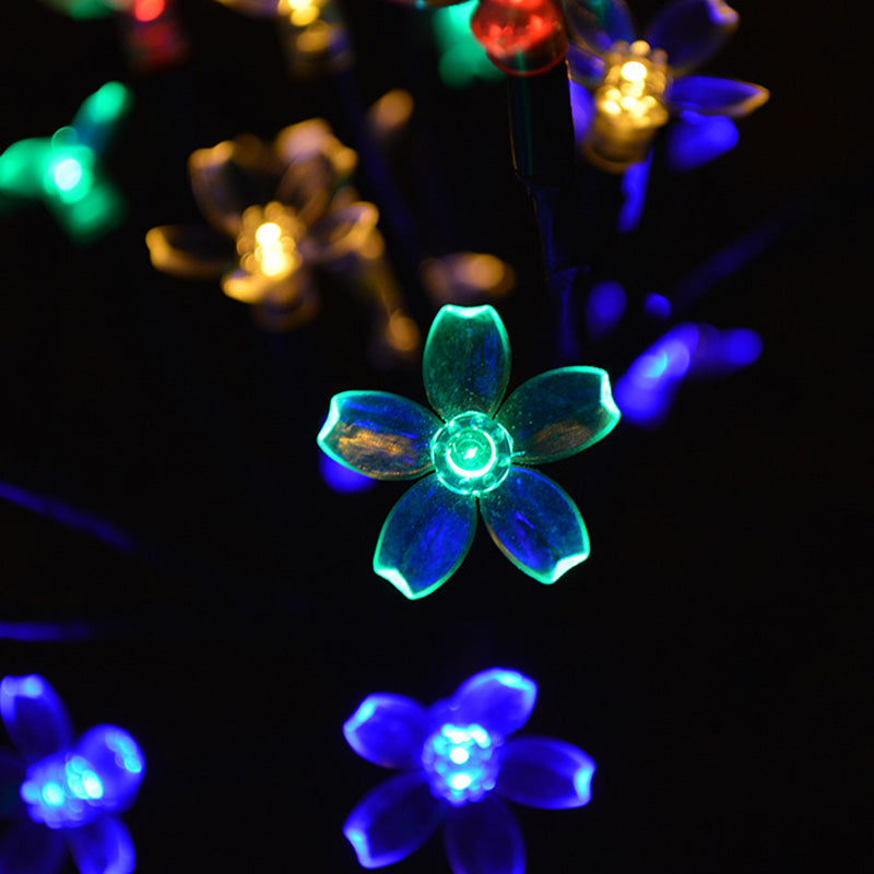 Moderne Art Deco Kirsebærblomst Lotus Plast LED Utendørs Bakke Plug Light For Hage | Luvikno