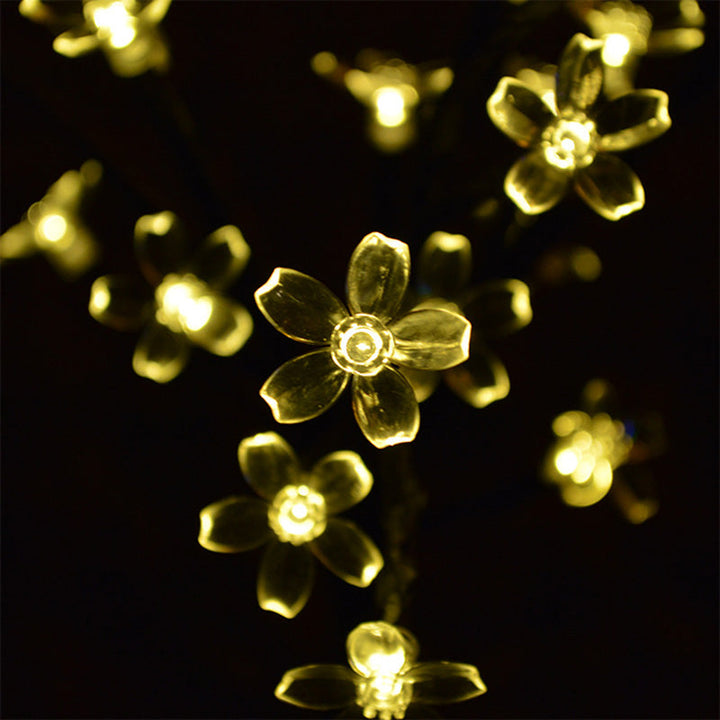 Moderne Art Deco Kirsebærblomst Lotus Plast LED Utendørs Bakke Plug Light For Hage | Luvikno
