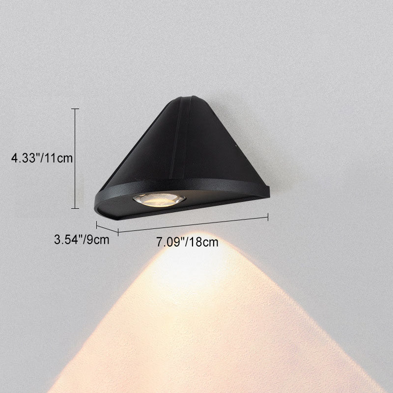 Moderne Minimalistisk Triangel Vanntett Linse Aluminium LED Vegglampe For Utendørs Patio | Luvikno