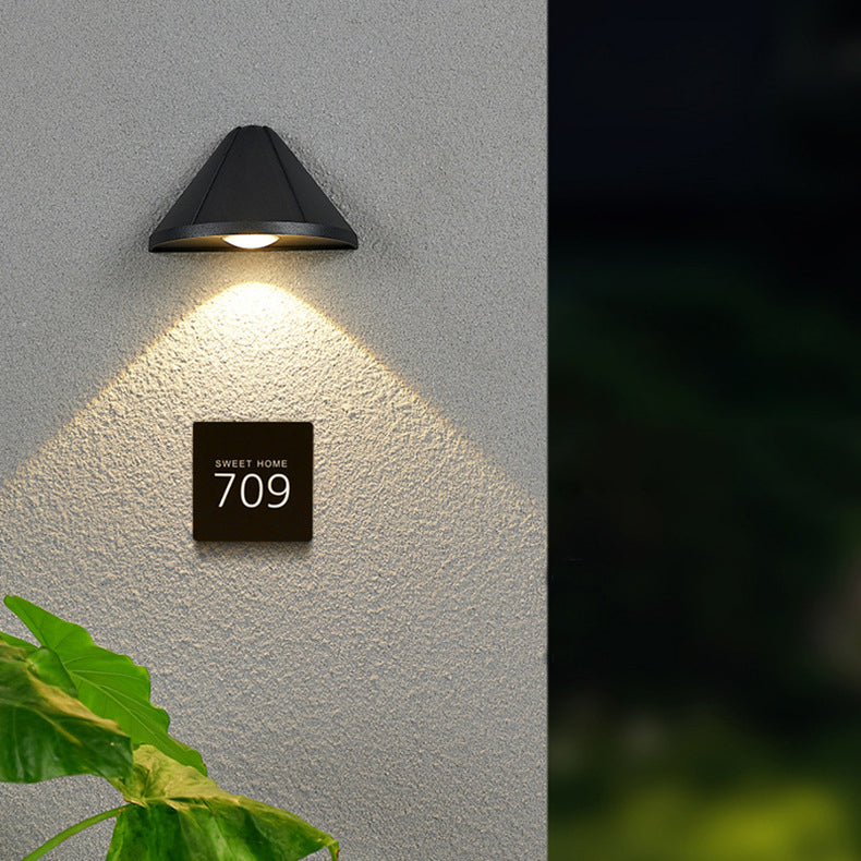 Moderne Minimalistisk Triangel Vanntett Linse Aluminium LED Vegglampe For Utendørs Patio | Luvikno