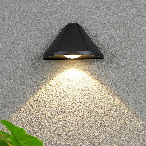 Moderne Minimalistisk Triangel Vanntett Linse Aluminium LED Vegglampe For Utendørs Patio | Luvikno
