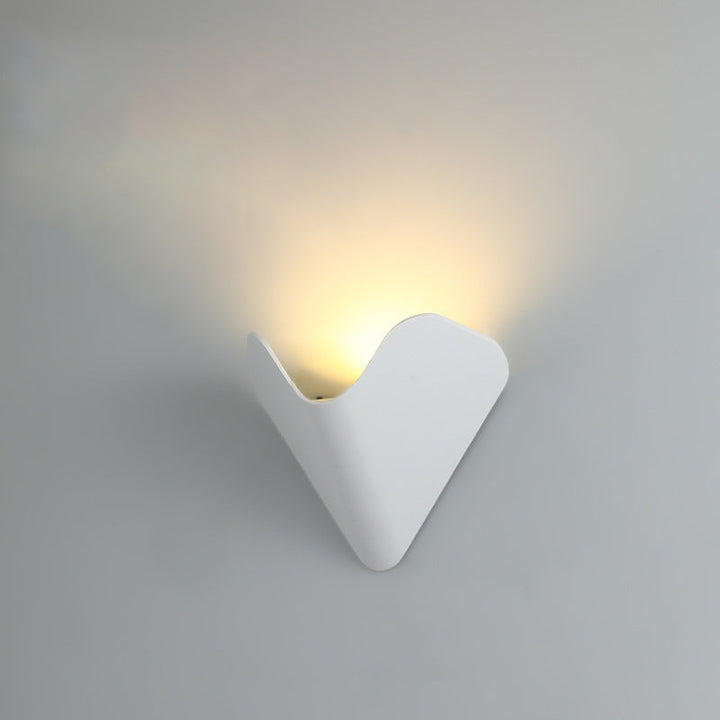 Moderne Minimalistisk Trekant Fuglerede Halv Sirkel Vanntett Aluminium LED Vegglampe For Utendørs Patio | Luvikno