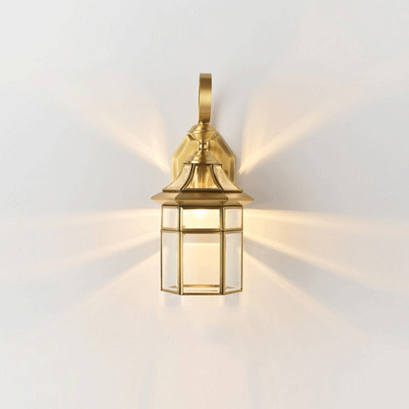 Moderne nordisk sekskantet klokke vanntett glass messing 1-lyskilde vegglampe for utendørs terrasse | Luvikno
